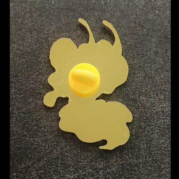 Helluva Boss Queen Bee Pin - Picture 2 of 2